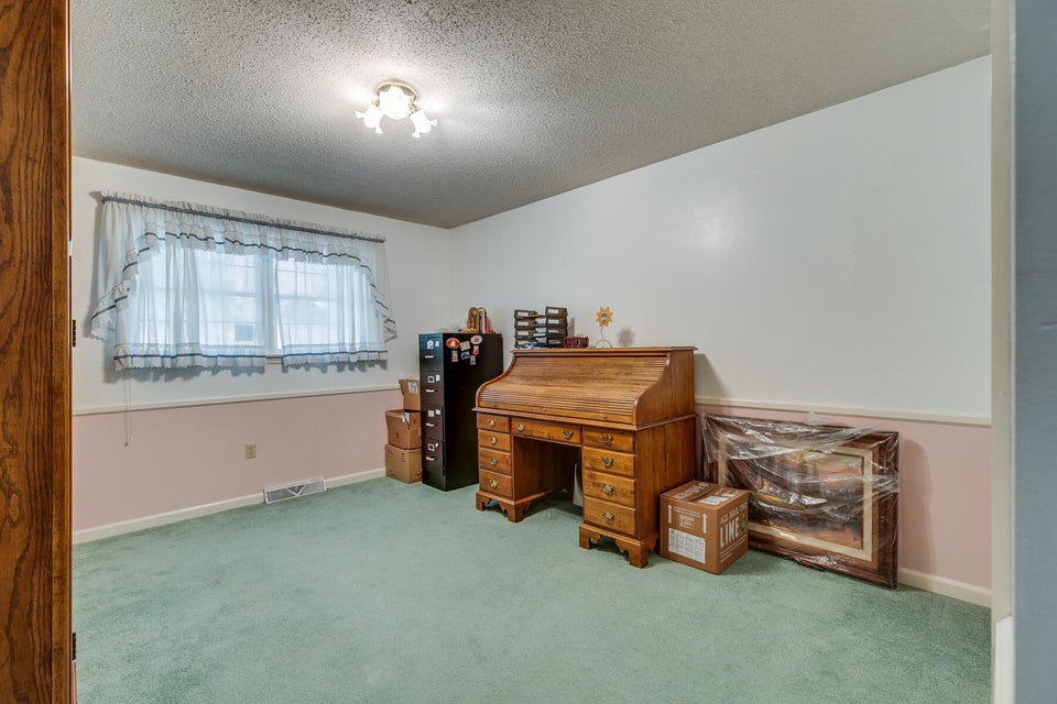 Photo #27: 2225 Sheffield Street