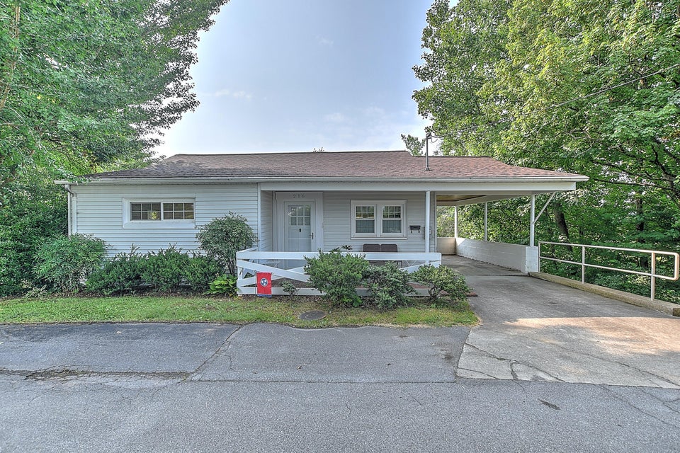 Photo #1: 216 Circle Drive