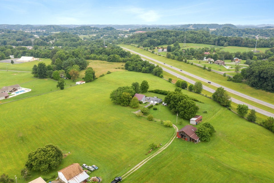 Photo #9: 130 Banks Road