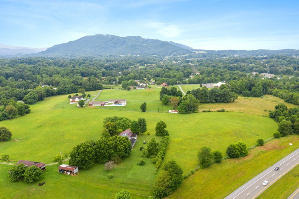 Photo #12: 130 Banks Road