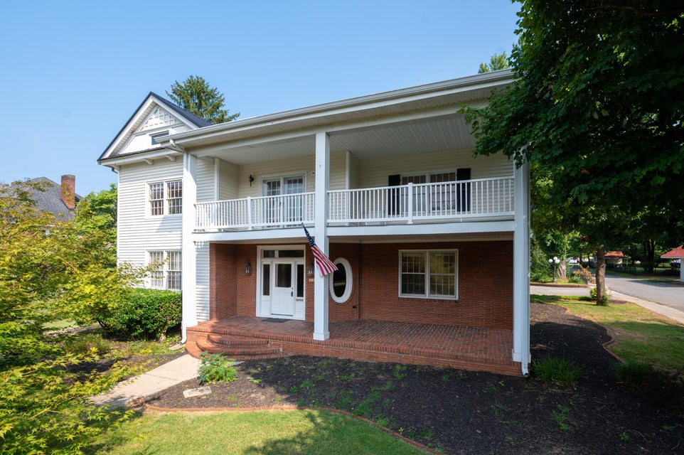 Photo #1: 325 2nd North Street