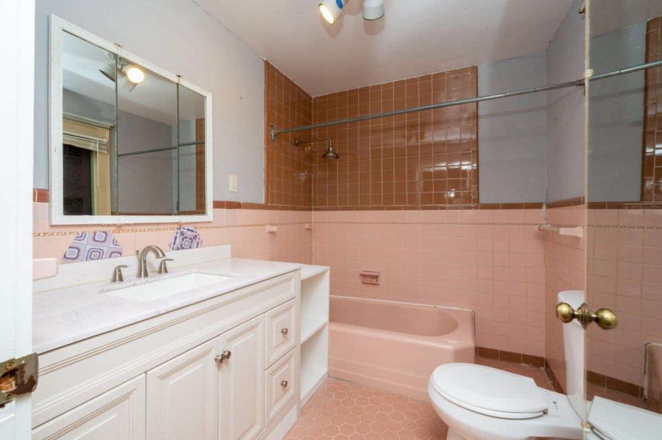 Photo #14: 325 2nd North Street