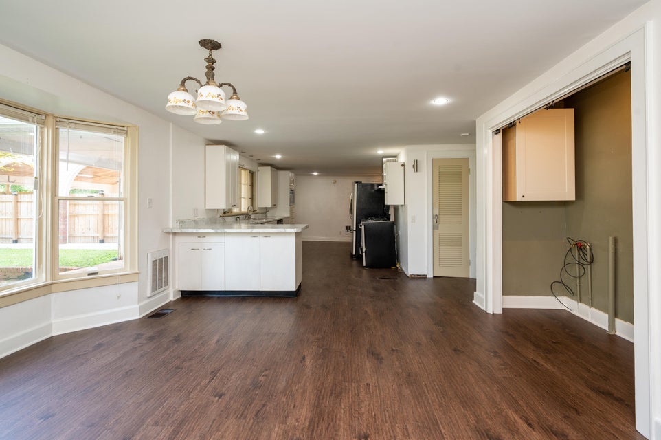 Photo #19: 325 2nd North Street