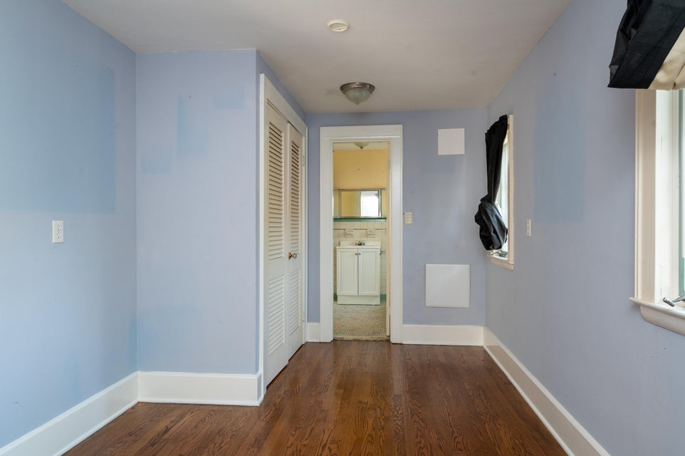 Photo #28: 325 2nd North Street