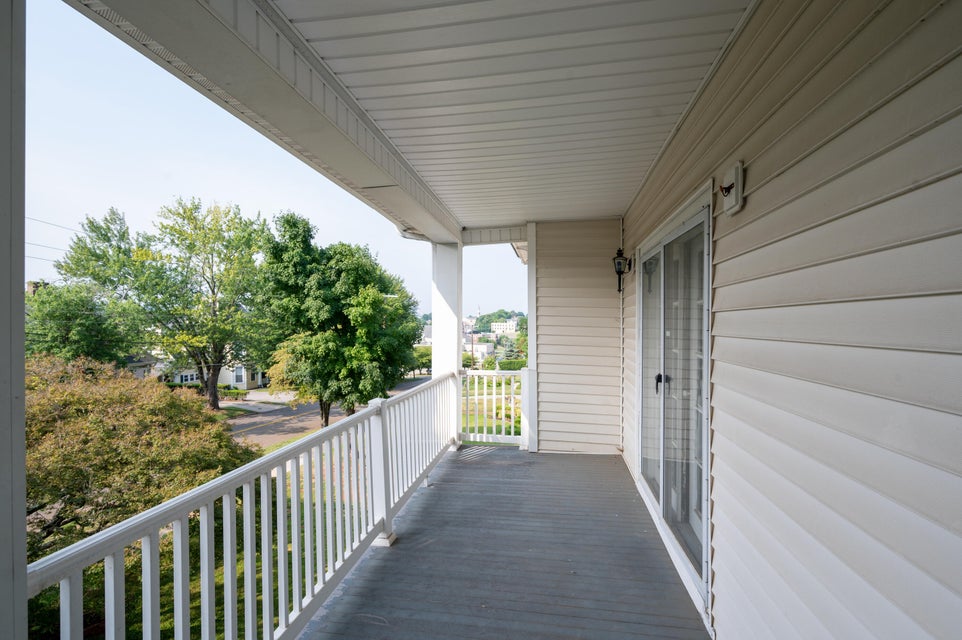 Photo #32: 325 2nd North Street