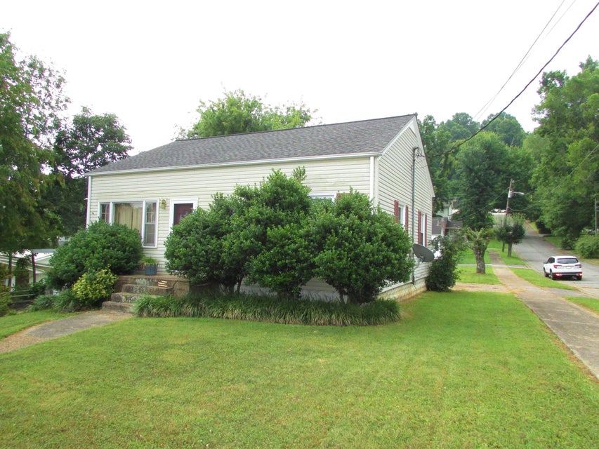 Photo #4: 726 H Street