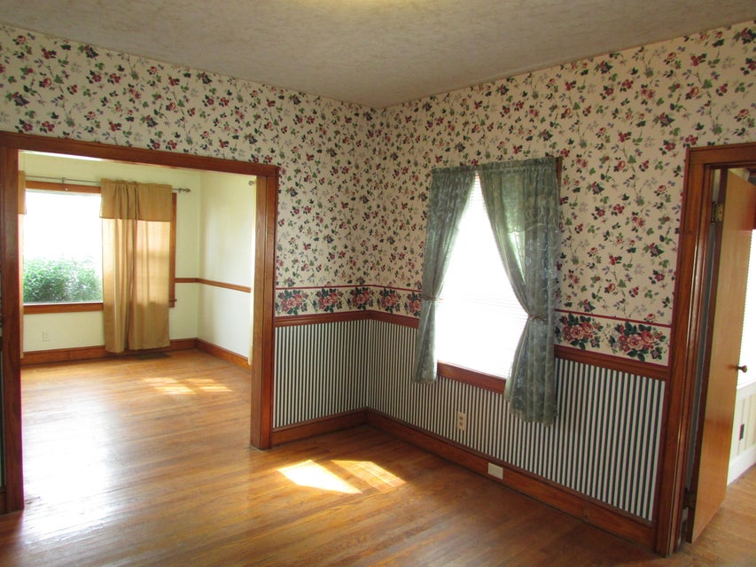 Photo #17: 726 H Street