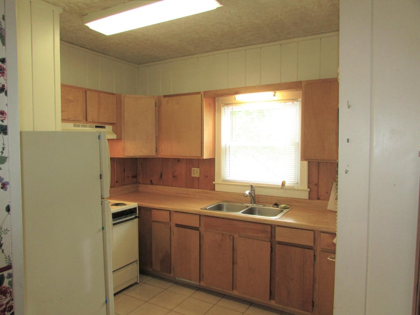 Photo #34: 726 H Street