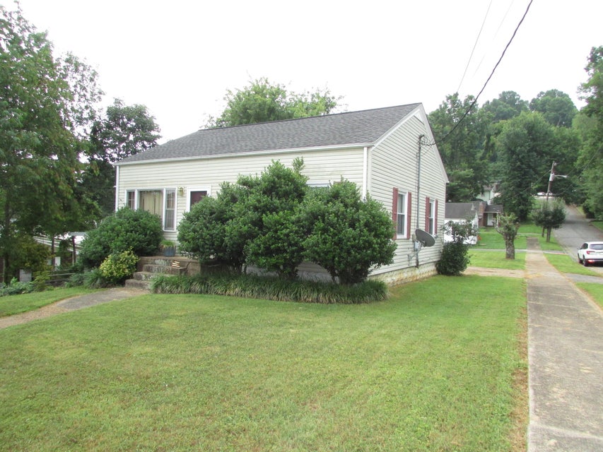 Photo #6: 726 H Street