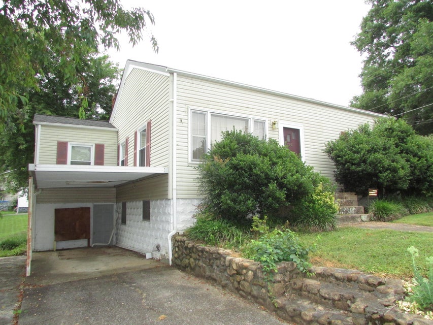 Photo #7: 726 H Street