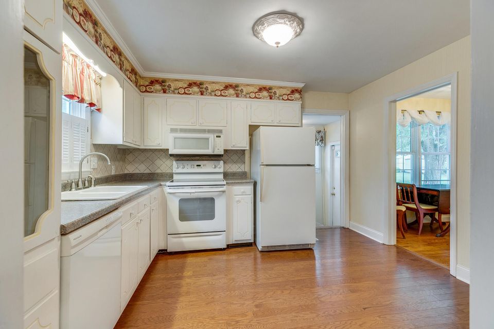 Photo #8: 2404 Sherwood Road