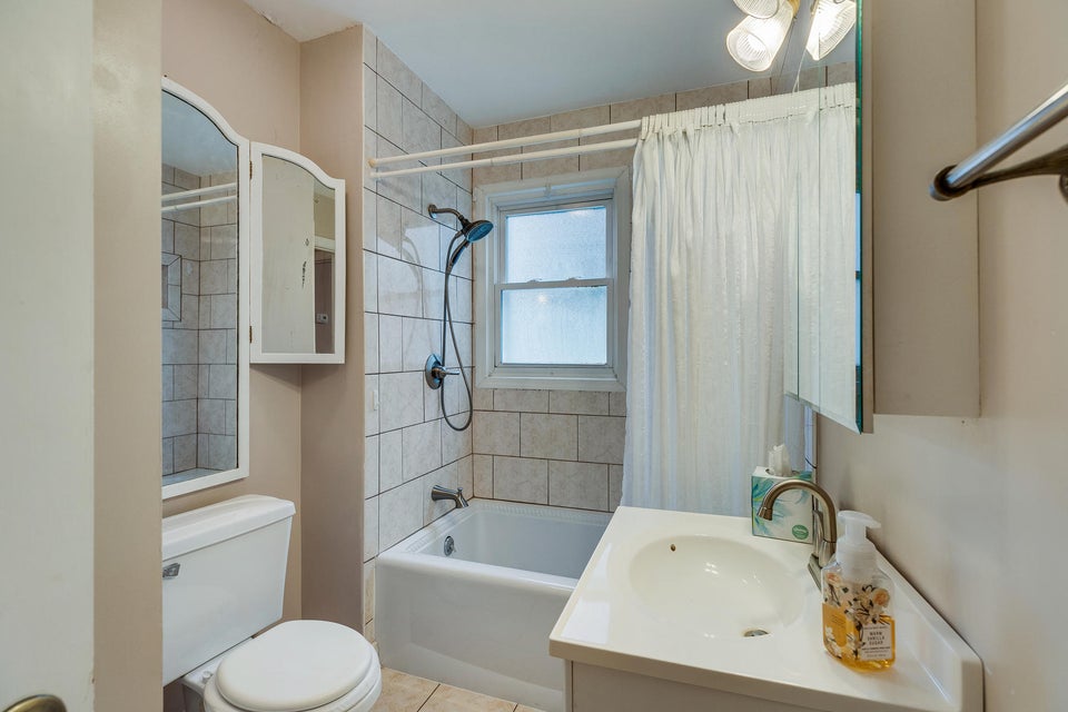 Photo #20: 2404 Sherwood Road