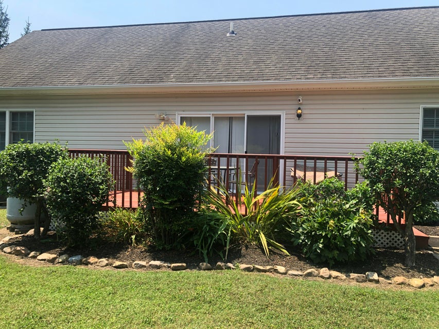 Photo #8: 101 Southgate Drive