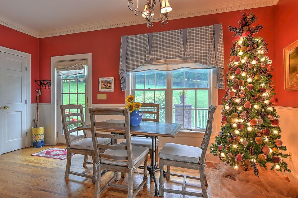 Photo #11: 601 Highland Acres