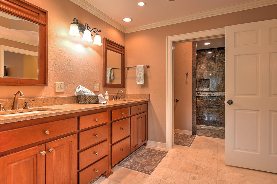 Photo #17: 601 Highland Acres