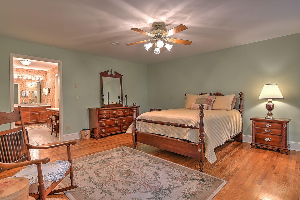Photo #23: 601 Highland Acres