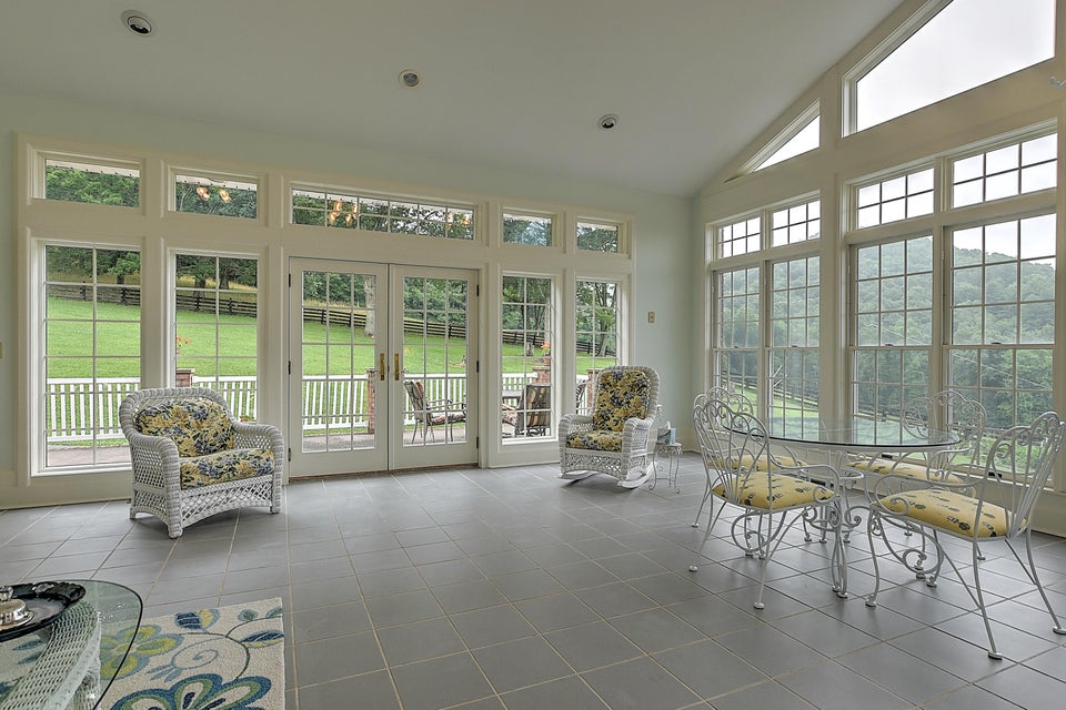 Photo #33: 601 Highland Acres