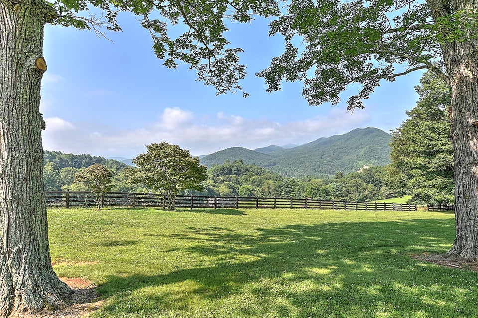 Photo #35: 601 Highland Acres