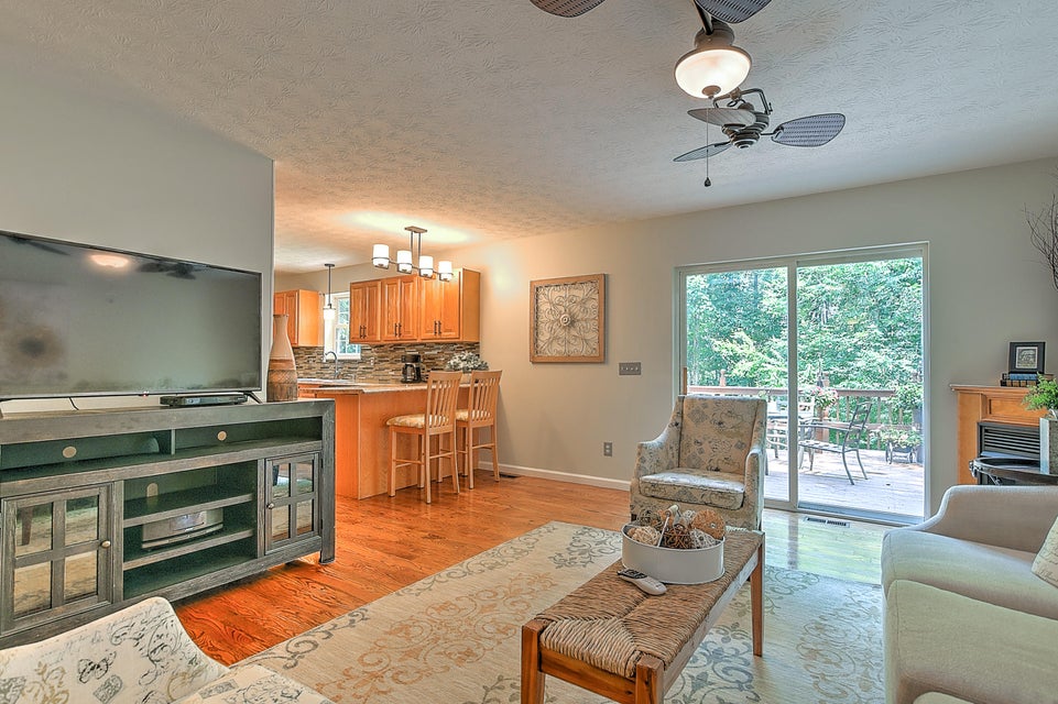 Photo #10: 18205 Kenwarn Lane