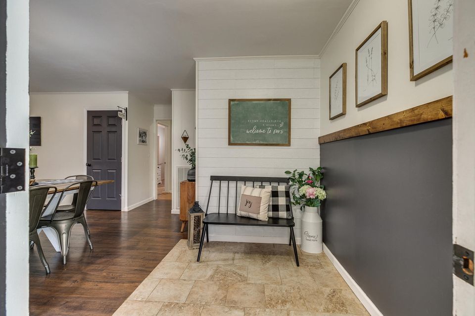 Photo #6: 228 Harris Street