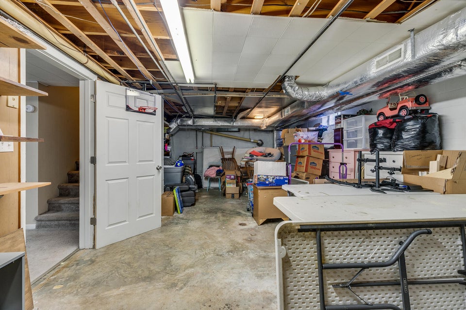 Photo #43: 228 Harris Street