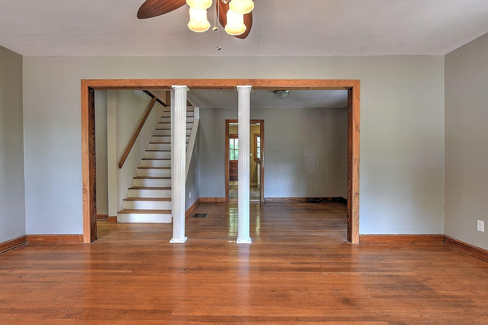 Photo #6: 401 Hillcrest Drive