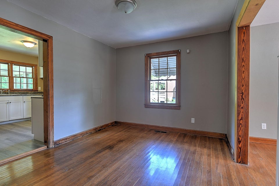 Photo #9: 401 Hillcrest Drive