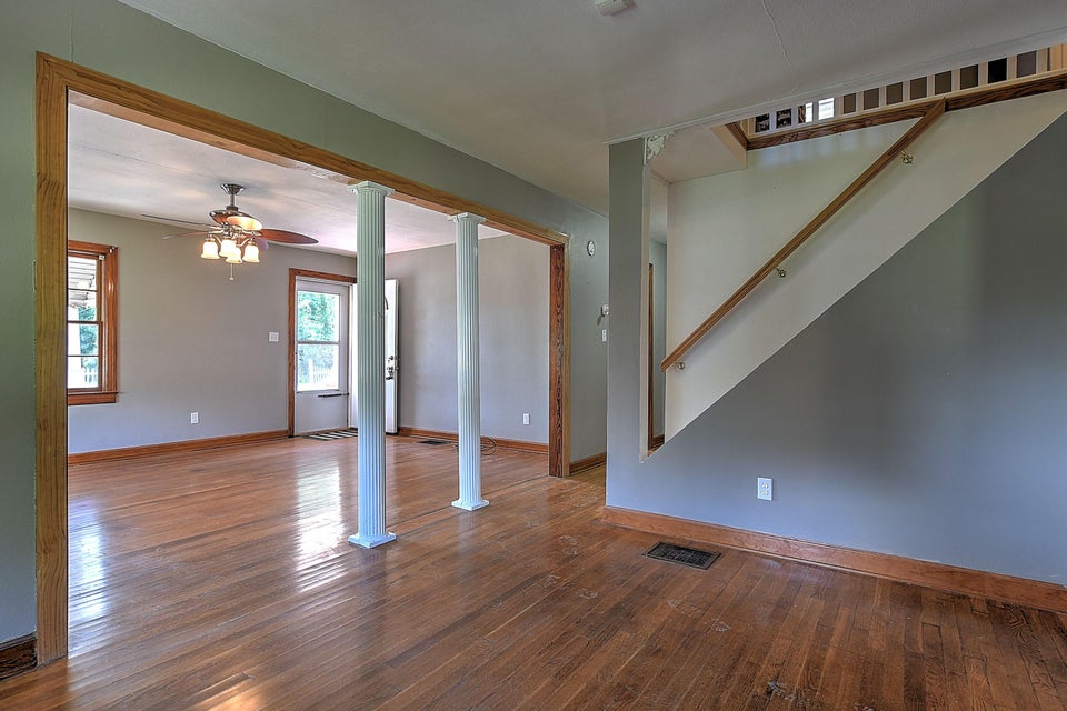 Photo #11: 401 Hillcrest Drive