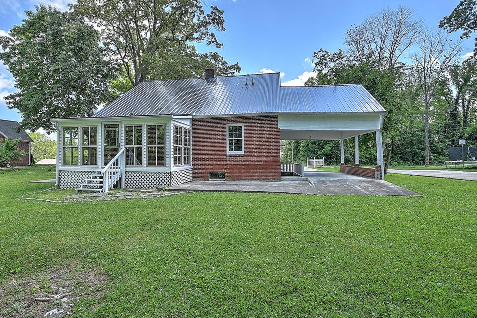 Photo #33: 401 Hillcrest Drive