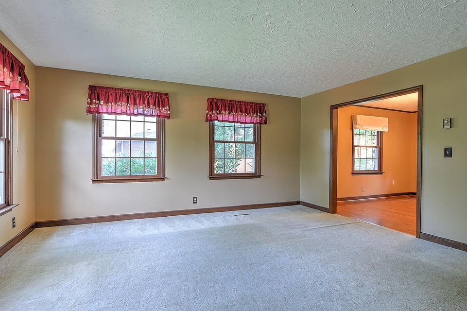 Photo #3: 300 Coralwood Drive