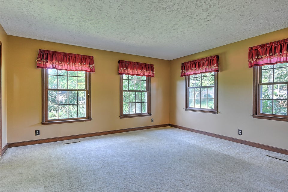 Photo #4: 300 Coralwood Drive