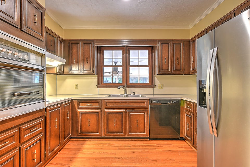 Photo #11: 300 Coralwood Drive