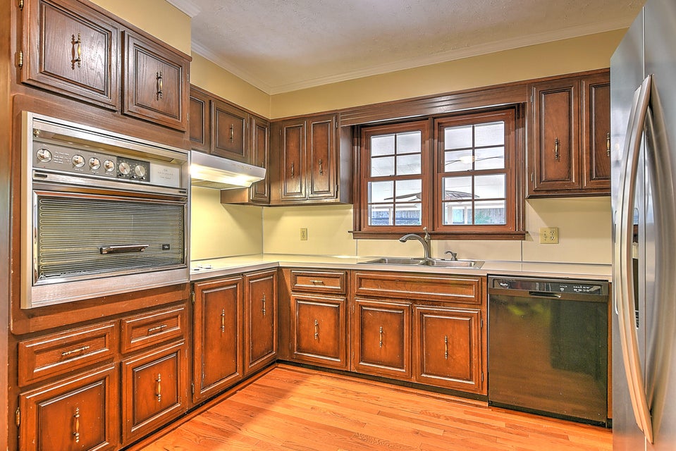 Photo #12: 300 Coralwood Drive