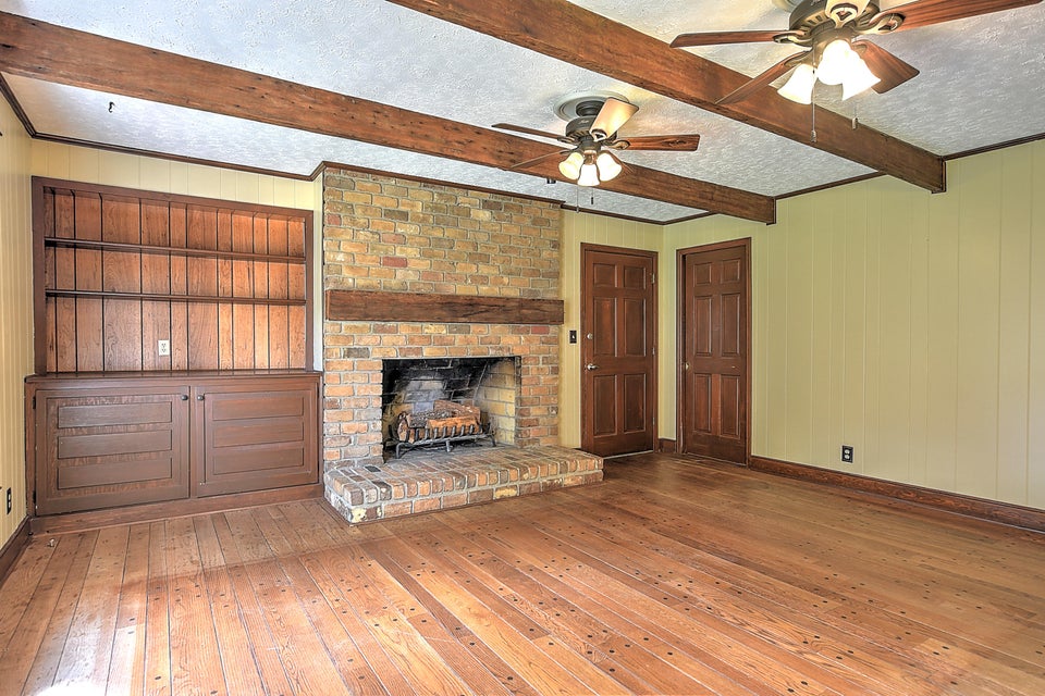 Photo #14: 300 Coralwood Drive