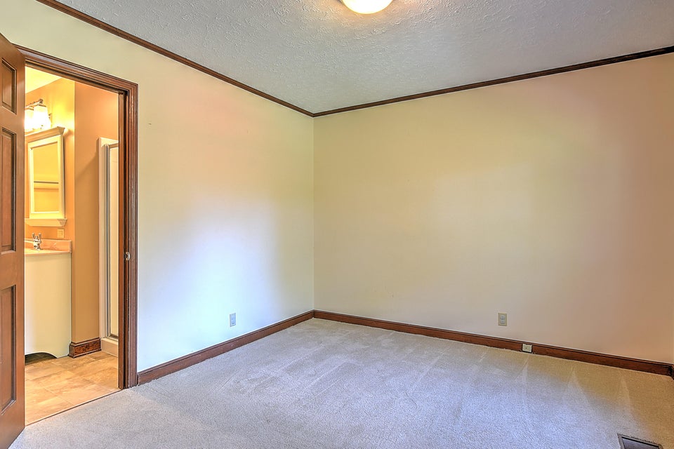 Photo #20: 300 Coralwood Drive