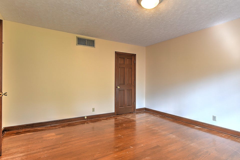 Photo #24: 300 Coralwood Drive