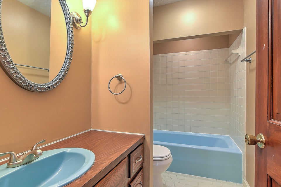 Photo #31: 300 Coralwood Drive