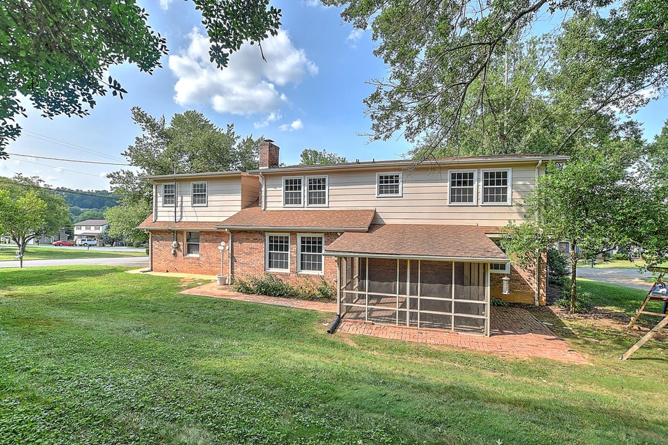Photo #40: 300 Coralwood Drive