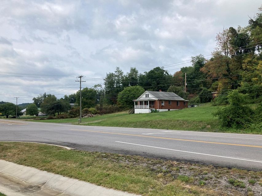 Photo #5: 13432 Glenbrook Avenue