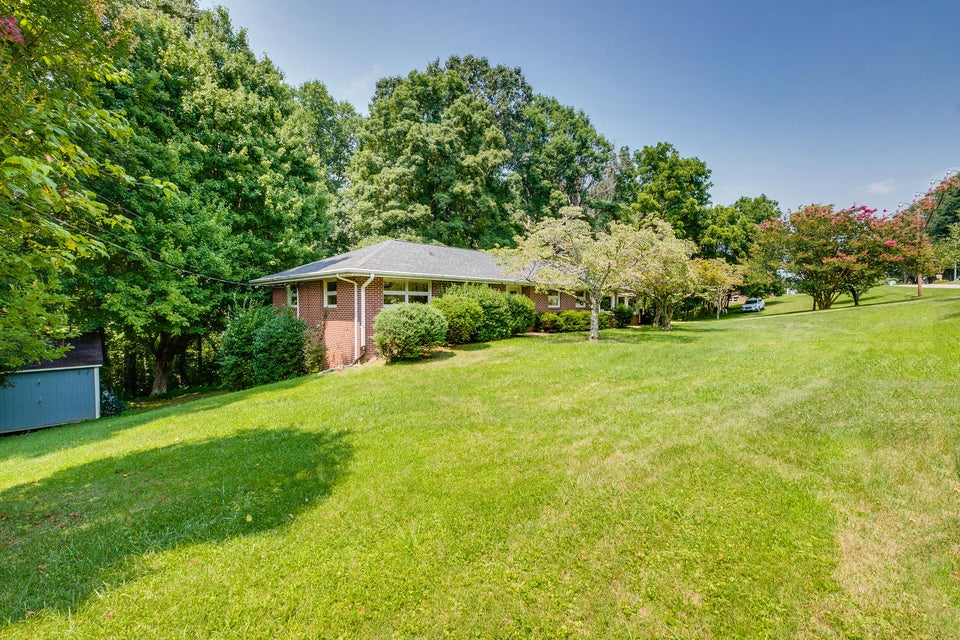 Photo #5: 4728 Edens View Road