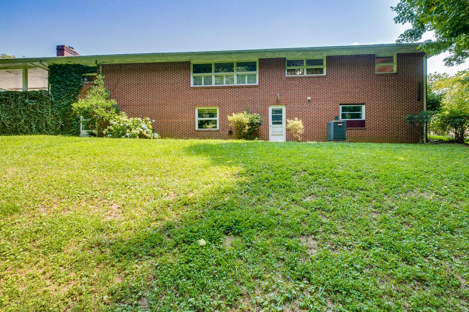 Photo #4: 4728 Edens View Road