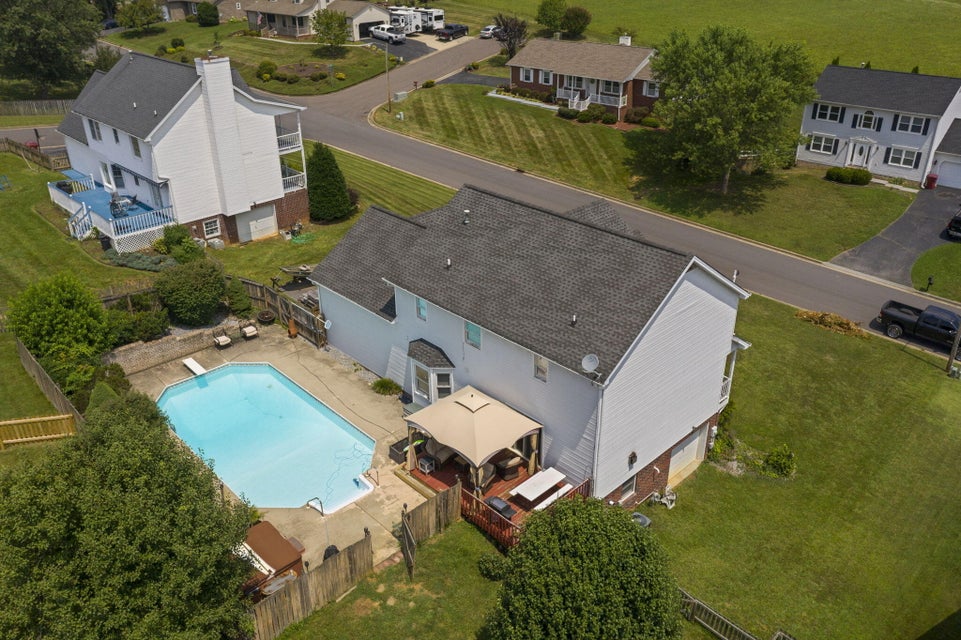 Photo #4: 305 Green Valley Drive