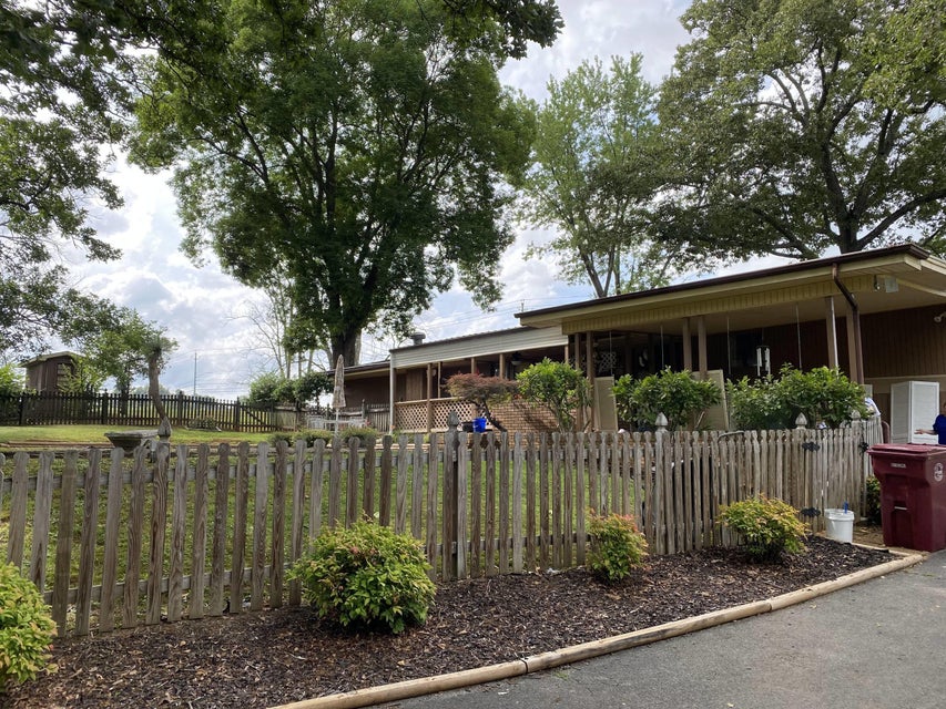 Photo #2: 2311 Knob Creek Road