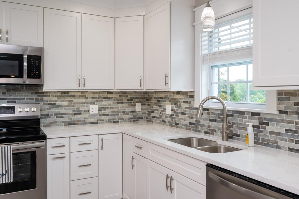 Photo #5: 3528 Crestwood Drive