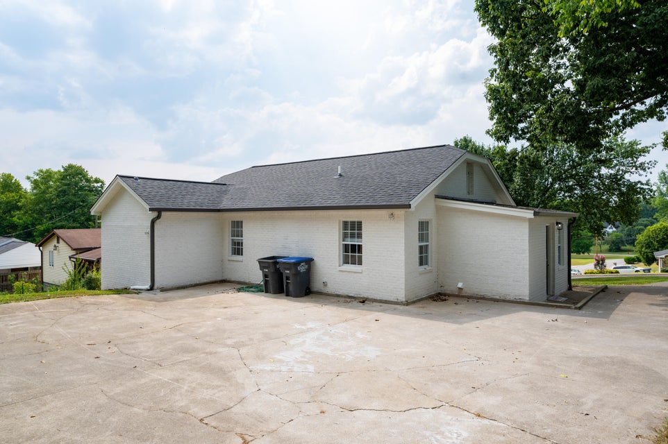 Photo #21: 3528 Crestwood Drive