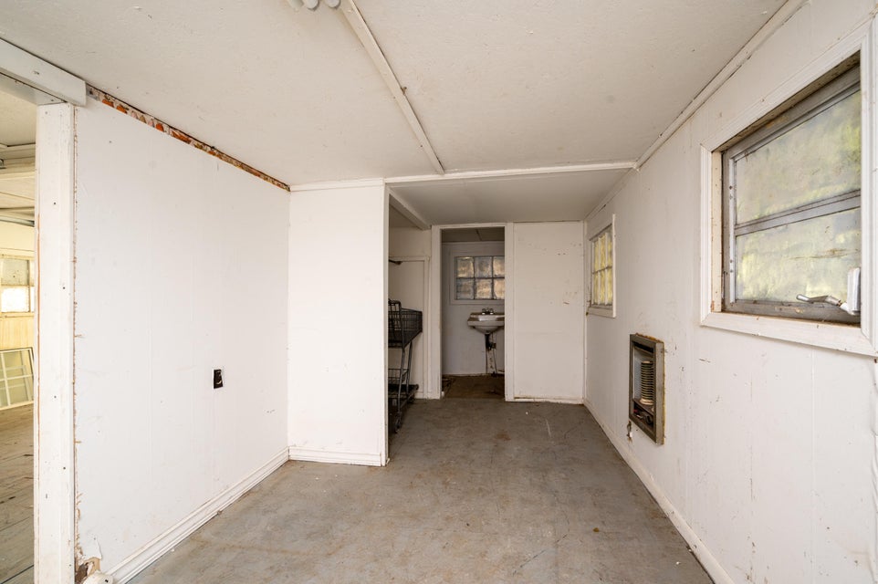 Photo #27: 3528 Crestwood Drive