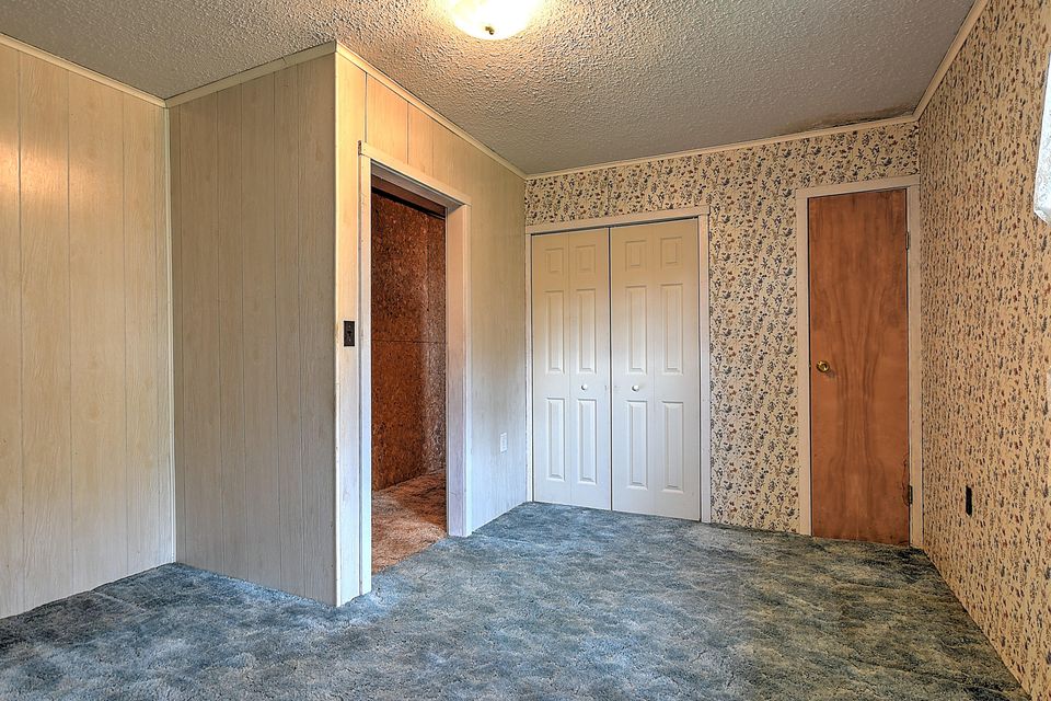 Photo #12: 256 Meadowbrook Road