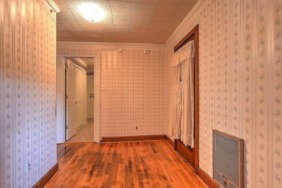 Photo #13: 256 Meadowbrook Road