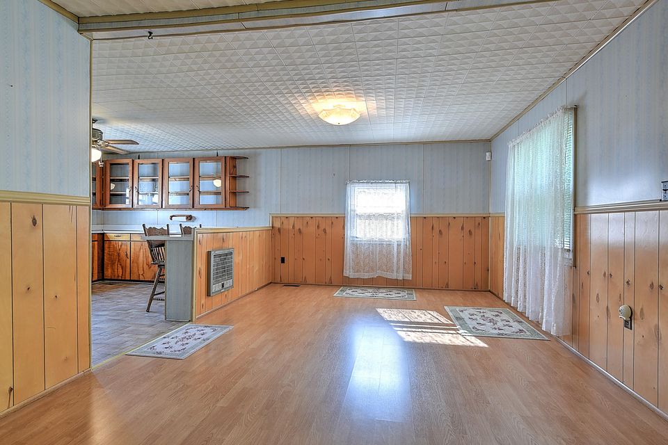 Photo #9: 256 Meadowbrook Road
