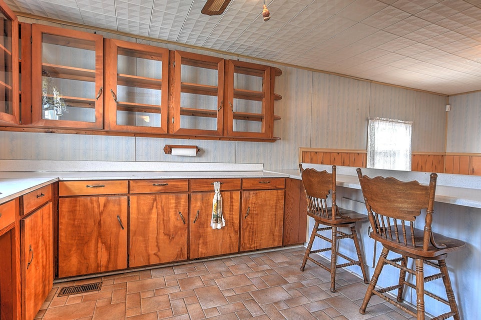 Photo #6: 256 Meadowbrook Road